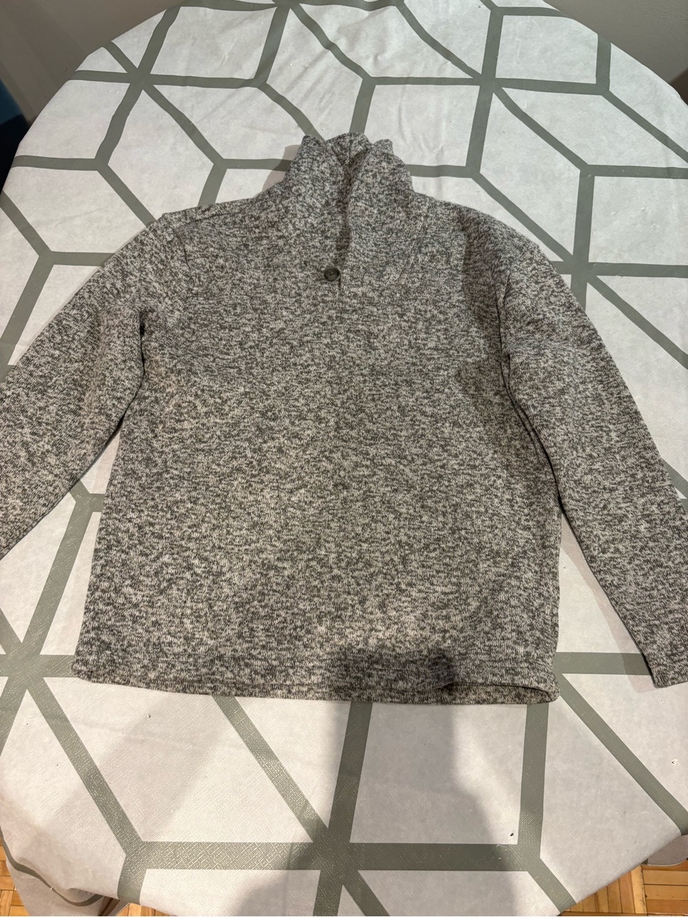 3/15$ Old Navy Gray Marled Turtleneck Pullover